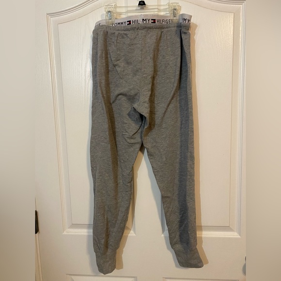 🖤 Tommy Hilfiger sweats - Picture 3 of 3